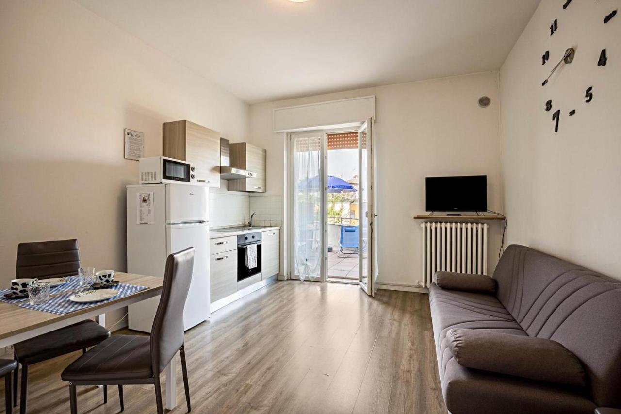 La Terrazza Apartment Peschiera del Garda Exterior photo